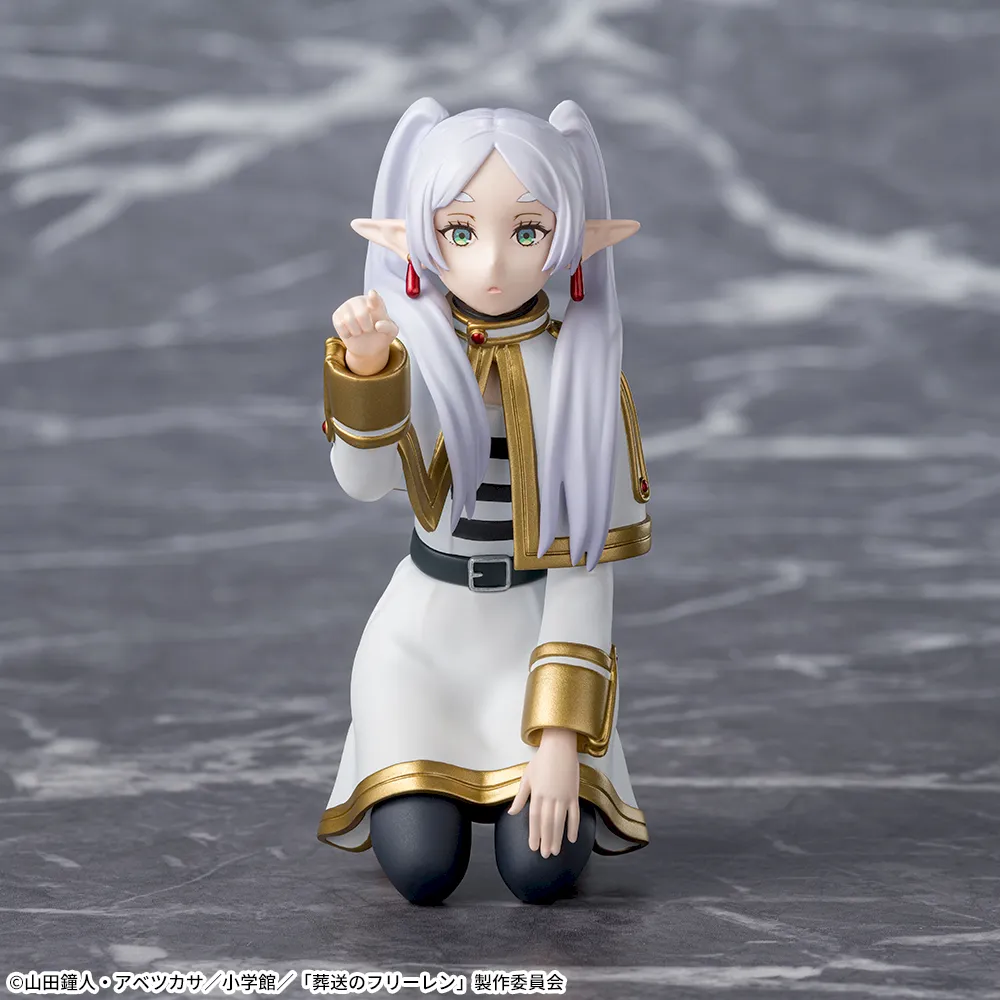 Frieren: Beyond Journey's End Frieren (Poking Something) Premium Perching Figure - Image 2